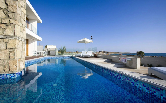 Paradise Cove Beach Villas