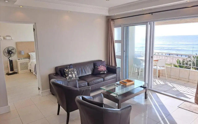 3 Bedroom Sea Facing Family Stay