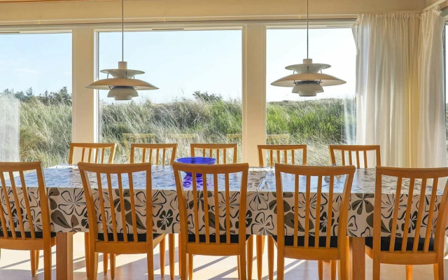 10 Person Holiday Home in Hvide Sande