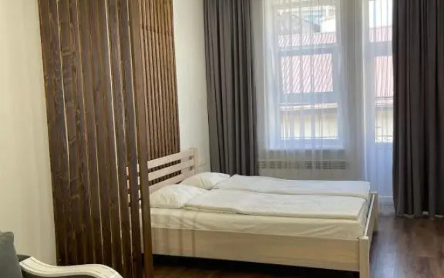 Фурманська, 3 (центр)