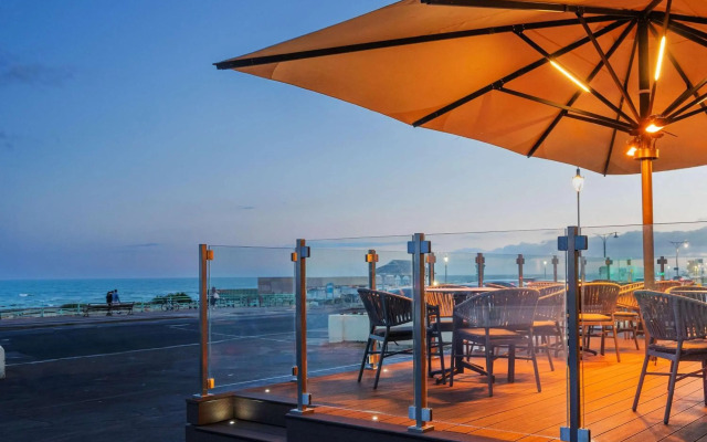 Mercure Brighton Seafront Hotel