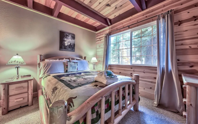 The Snowshoe Inn  592ss 4 Bedroom Cabin