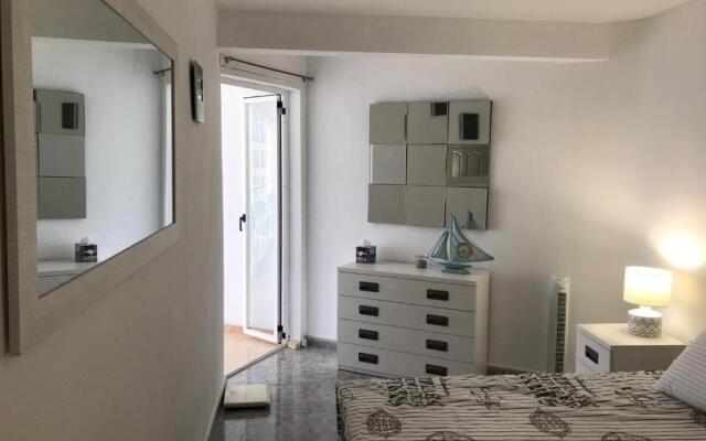 SeaView 2 Bed Apart , 30m from Playa Arenal, Garage