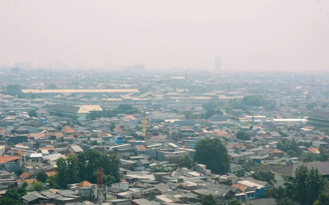 2BR Fully Furnished Minimalist Bassura City Apartment