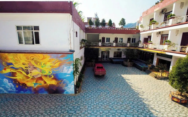 Huong Sen Hotel Moc Chau - BAY LUXURY