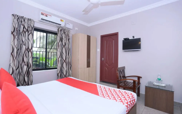 OYO 23116 Gino Tourist Home