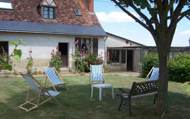 Gîte Saint-Épain, 5 pièces, 8 personnes - FR-1-381-212