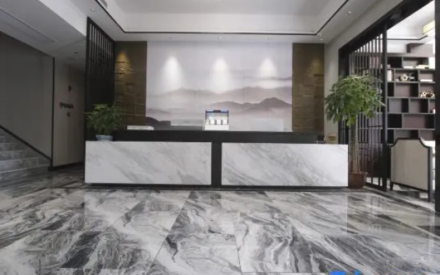 Wugang Four Seasons Jiangnan Hotel