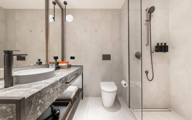 Next Hotel Melbourne, Curio Collection by Hilton