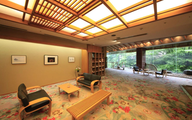 Ryotei Hanayura Ryokan