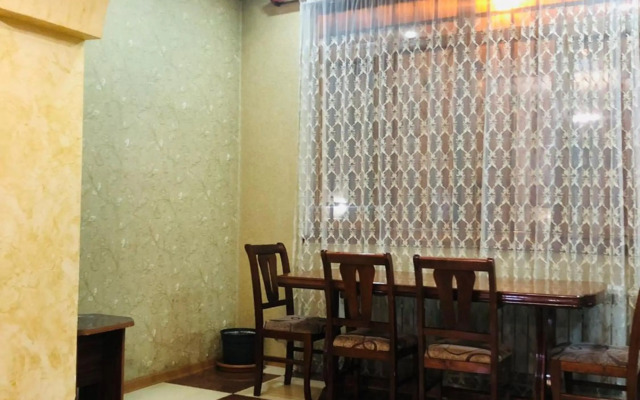 Apartment on Mamikonyants Street