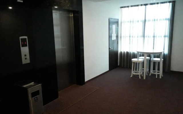Eminent Hotel