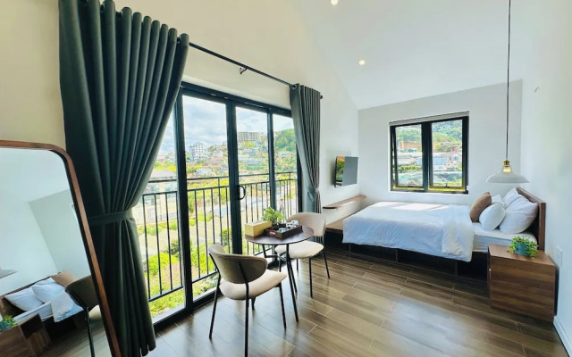 QR Hotel Dalat