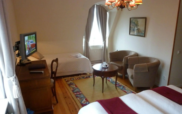Nya Pallas Hotel