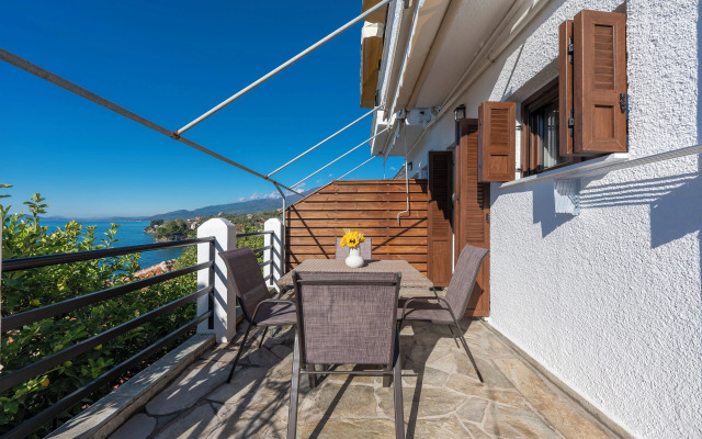 Agnanti Hotel & Apartments