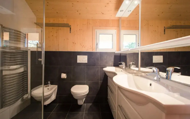 Amazing Chalet With Infrared Sauna