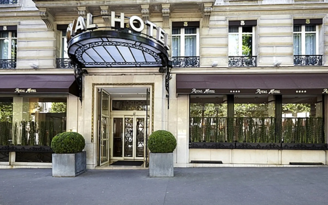 Royal Hotel