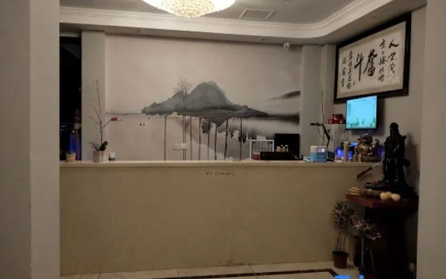 Yongcheng Lizhen shangwubinguan Hotel