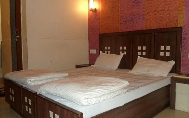OYO Rooms Paldi Bus Stand