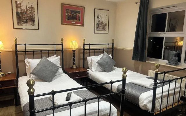 Arden House NEC Birmingham & Airport