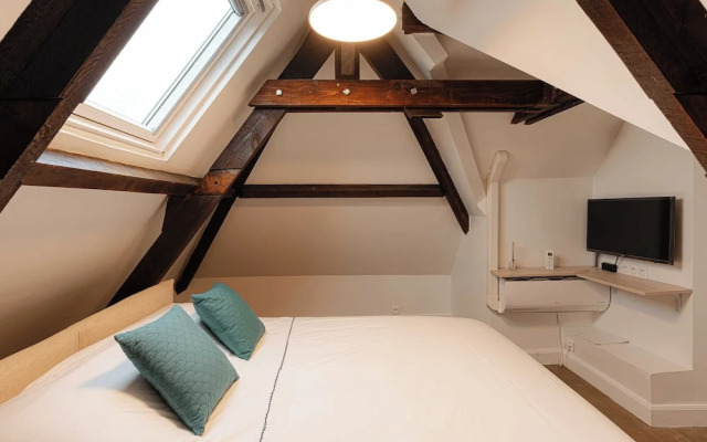 Spacious House - AC- 5br-12p- Deauville