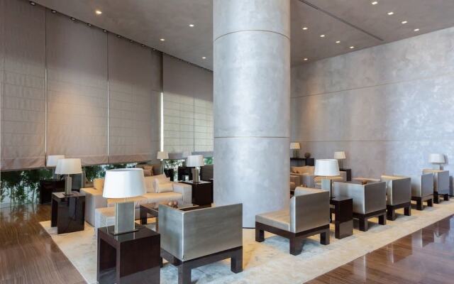 Elegant 3BR in White City by HolyGuest