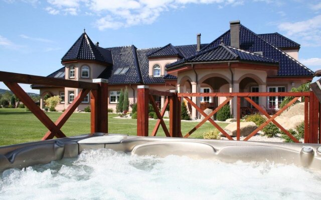 Nobless Resort