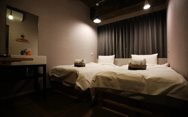 Nys Loft Hotel - Hostel