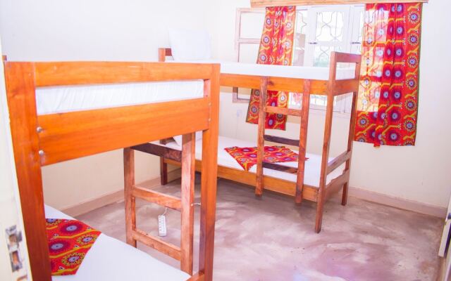 Kilihomebase & Campsite - Hostel