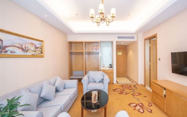 Vienna International Hotel (Yichang Yiling)