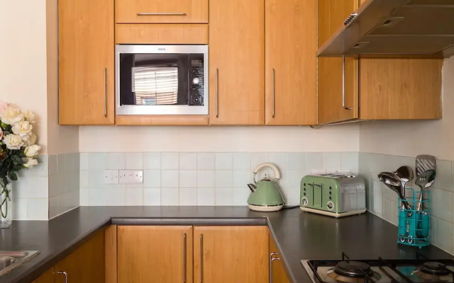 Spacious 2-bedroom Apartment in Mayfair