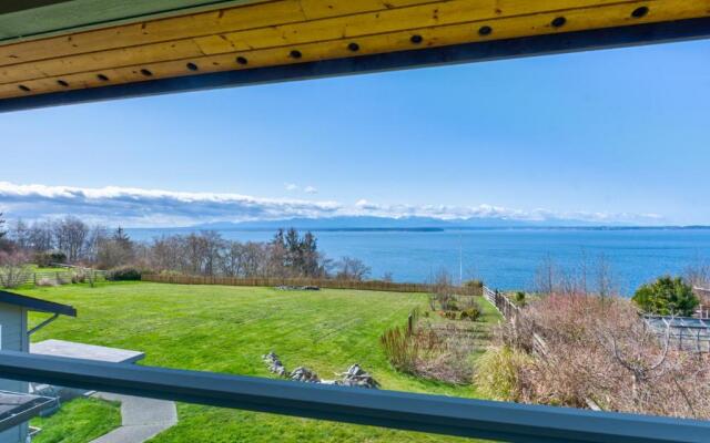 @ Marbella Lane - Waterfront 2BR Whidbey Island