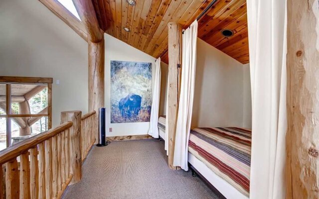 Rubywood - Private Home by RedAwning