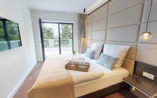 White Pearl Apartment 3.03