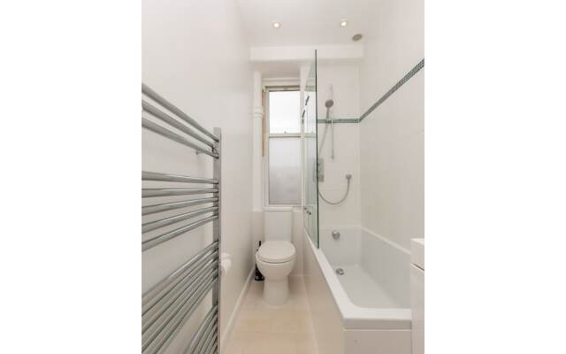 Character Apartment in the Heart of Morningside
