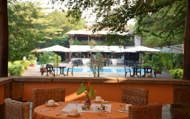Hotel Club Du Lac Tanganyika