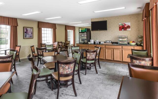 Quality Inn Crossville Near Cumberland Mountain State Park