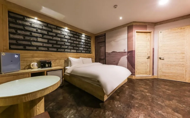 Daejeon Yuseong Motel Nine