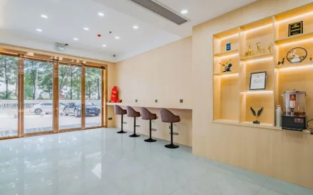 Junyi Chain Hotel (Huizhou ZhongKai High-tech Zone)