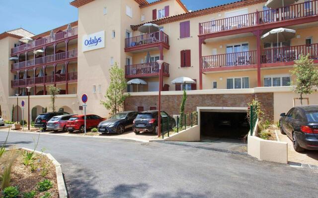 Beautiful apartment with balcony or terrace, near the beach