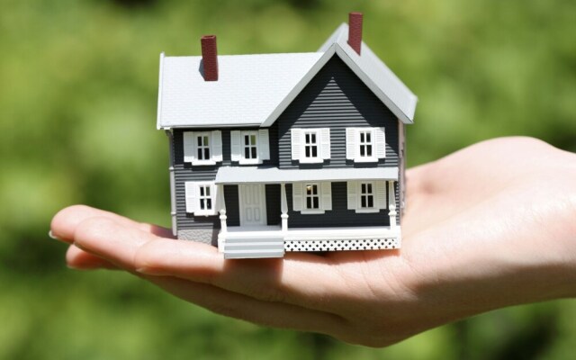 1299 Laurel Grove 3 Bedroom Home by RedAwning