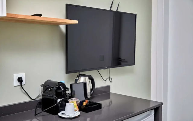Waypoint Suites