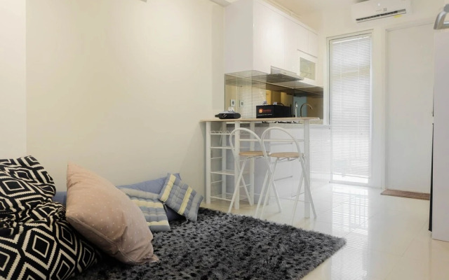 Stylish and Modern 2BR Bassura City Apartment