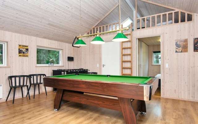 10 Person Holiday Home in Glesborg