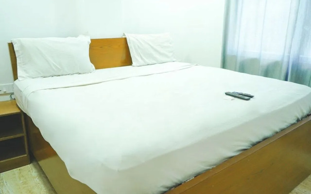 OYO 79600 The Premium Villa