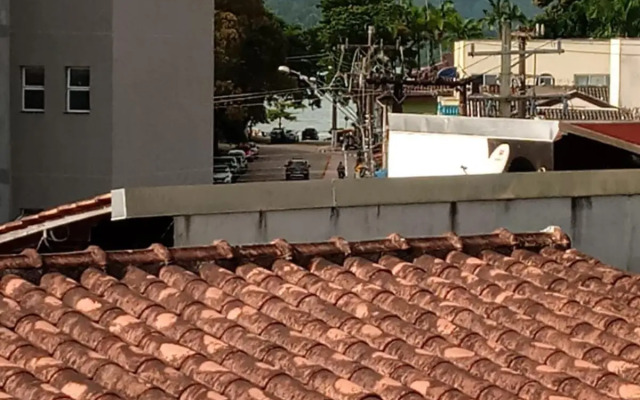 Apartamento encantador com 50 m da praia Pereque-açú