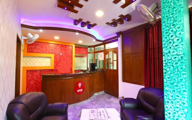 OYO 8964 Malabar Plaza Hotel