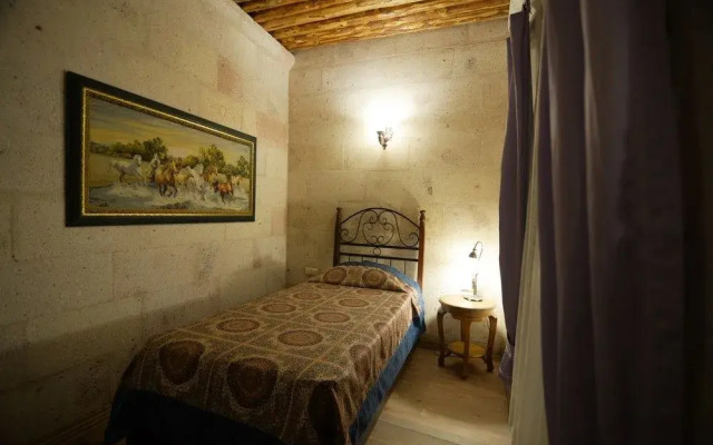 Valley Inn Cave Hotel