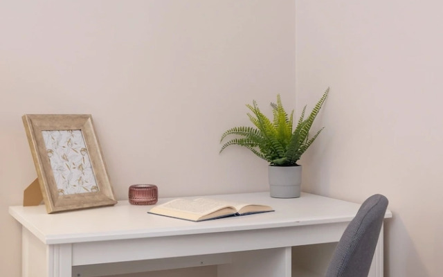 Apartment With Garden by Renters