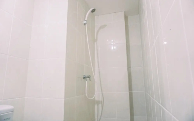 Modern And Homey 2Br Apartment At M-Town Residence